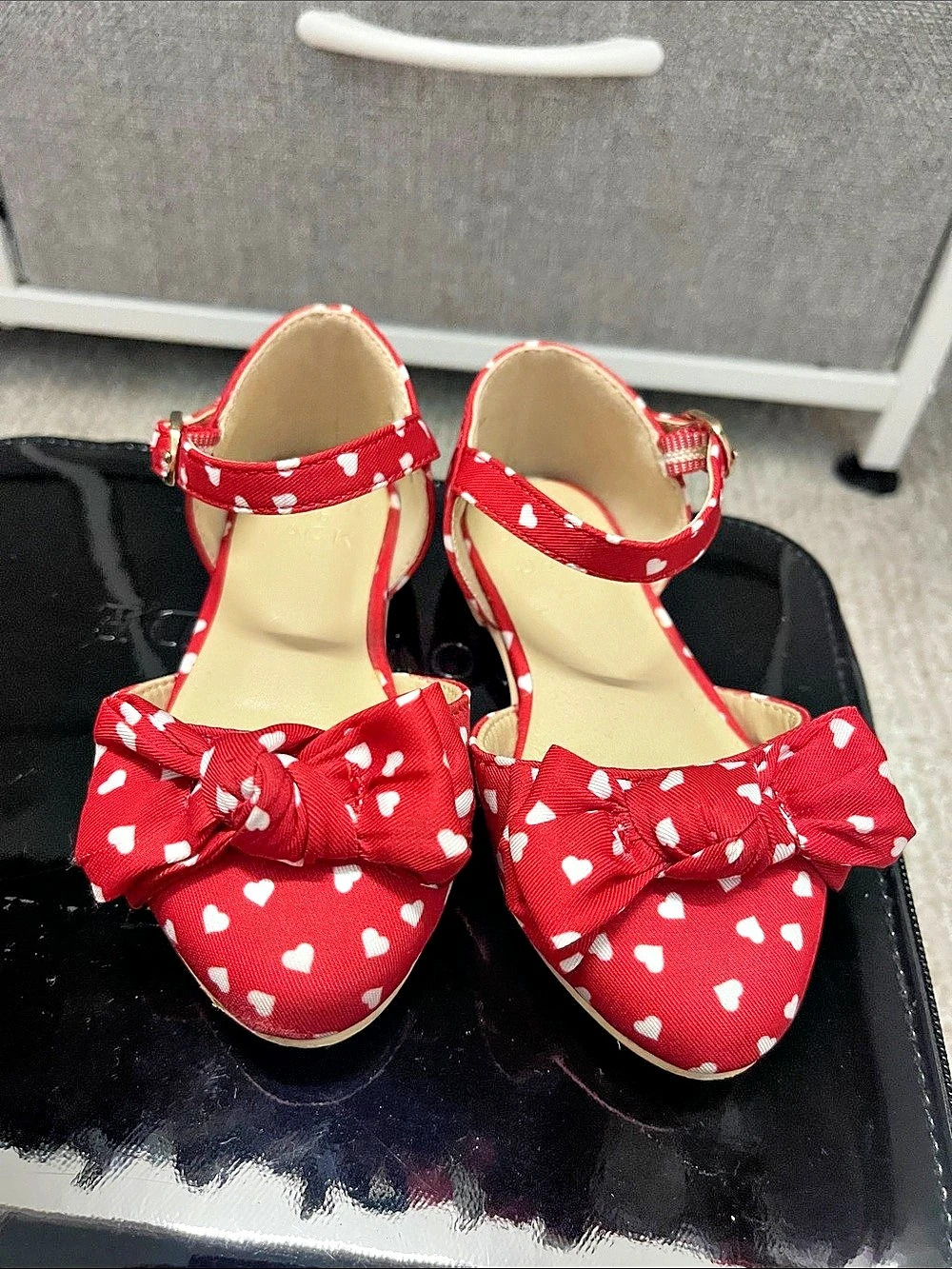 Janie and Jack Heart Polka Dot Bow Dress Shoes in Red & White US 6 Like New